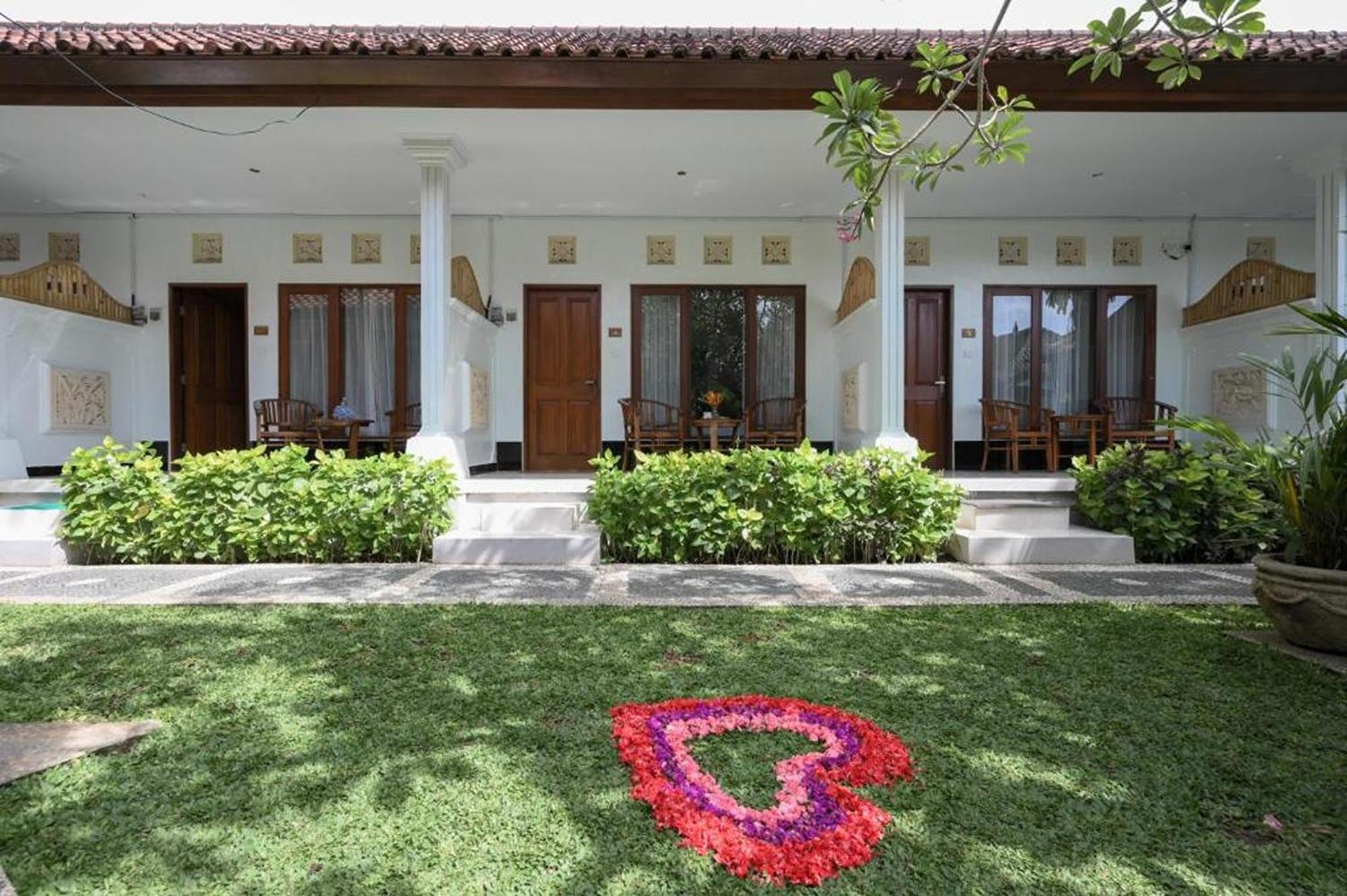 Tiga Naga Villa Denpasar  Exterior photo