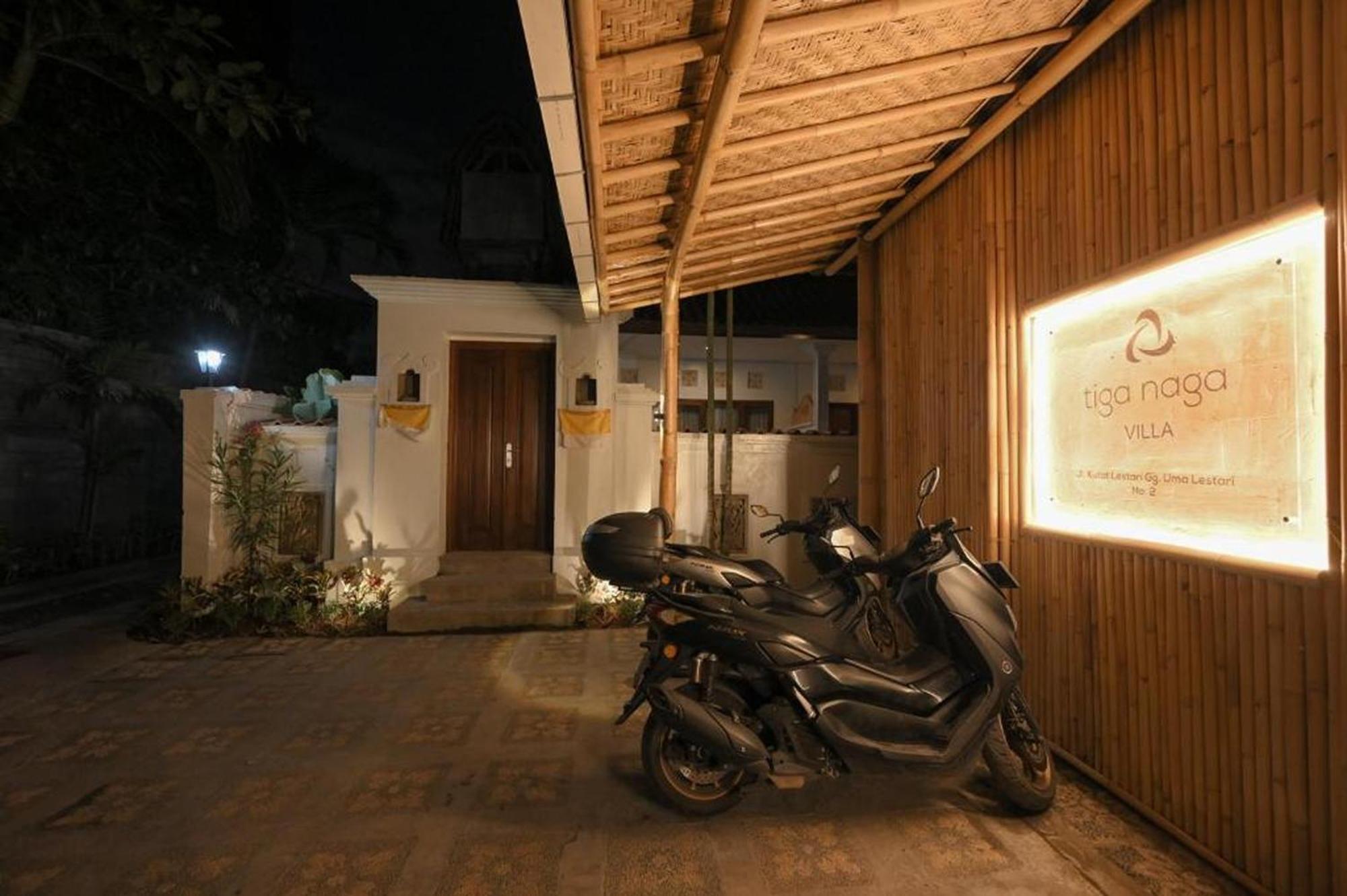 Tiga Naga Villa Denpasar  Exterior photo