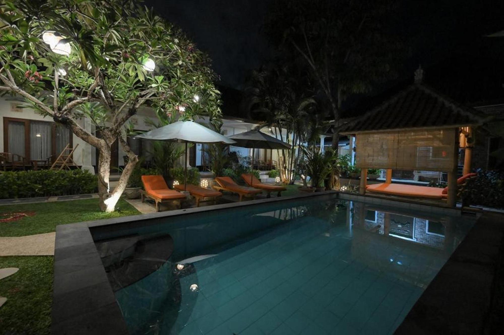 Tiga Naga Villa Denpasar  Exterior photo